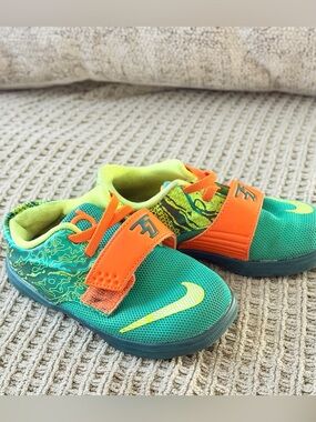 Nike KD Youth Sneakers Size 8C Style Green Orange Kevin Durant